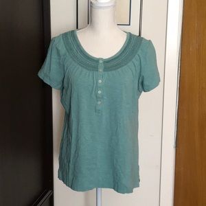 Eddie Bauer cotton top with embroidery detail